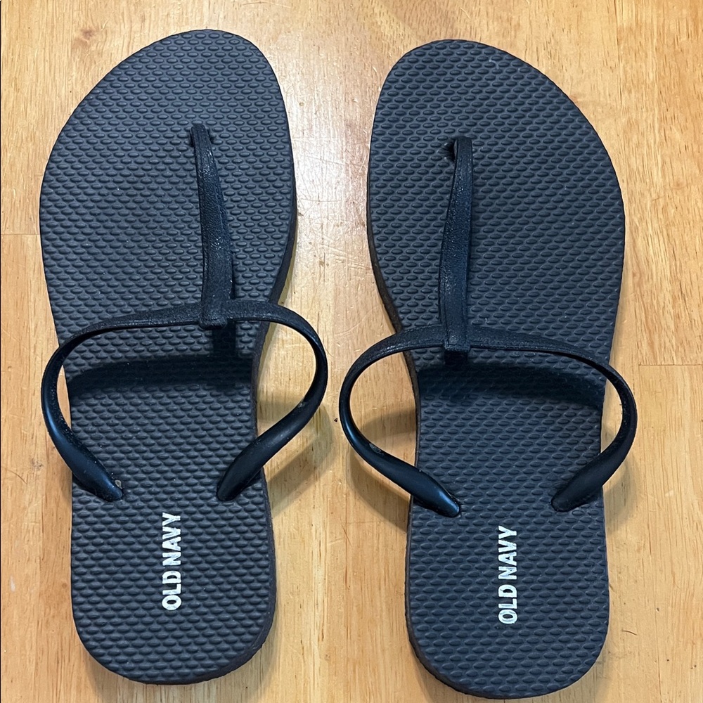 Old Navy Classic Black Sandals